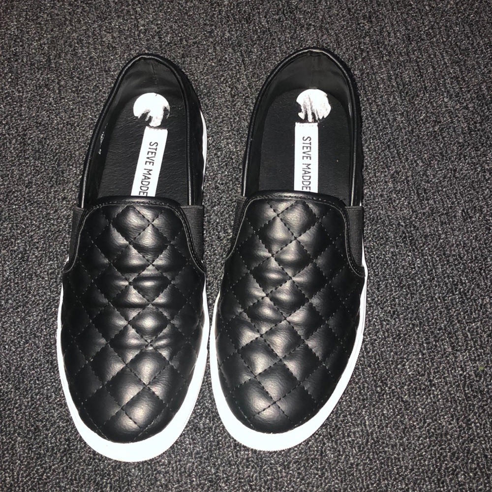 Steve Madden quilted slip on shoes